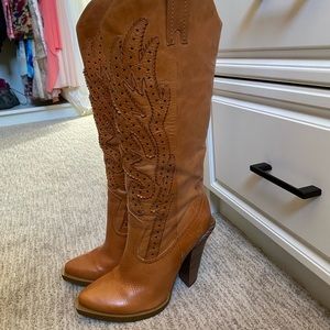 Tan leather heeled boots